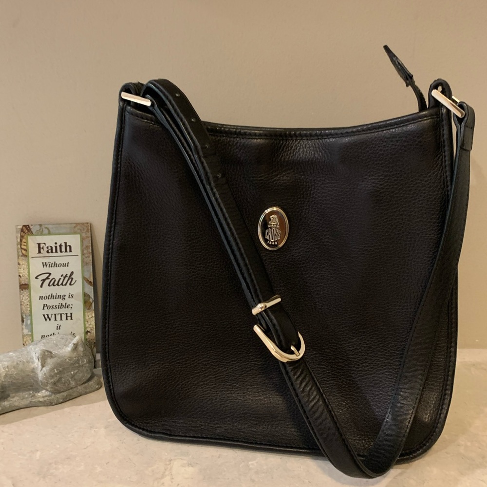 *Vintage* Mark across